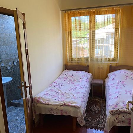 Karine B&B Yeghegnadzor Bagian luar foto