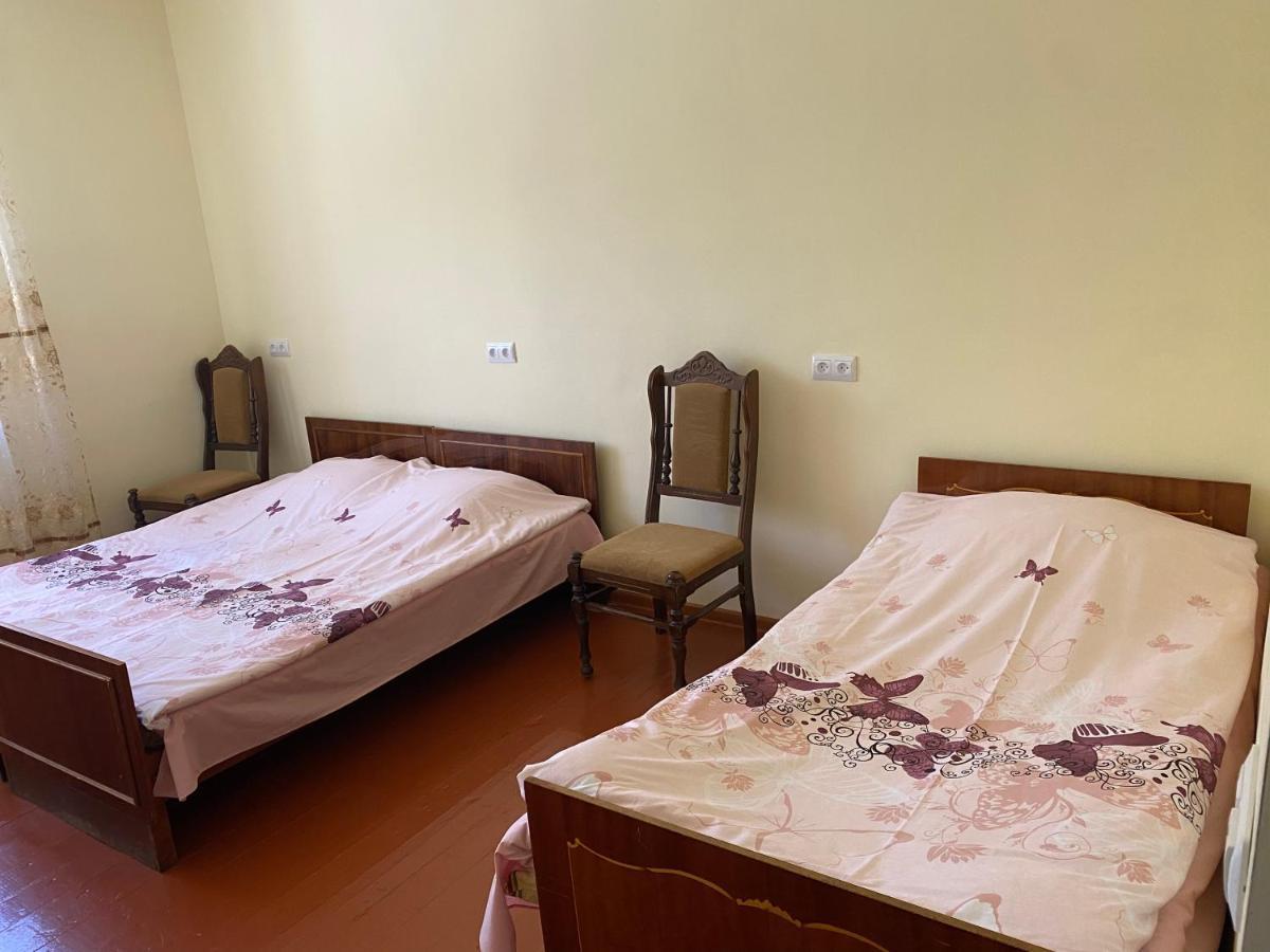 Karine B&B Yeghegnadzor Bagian luar foto