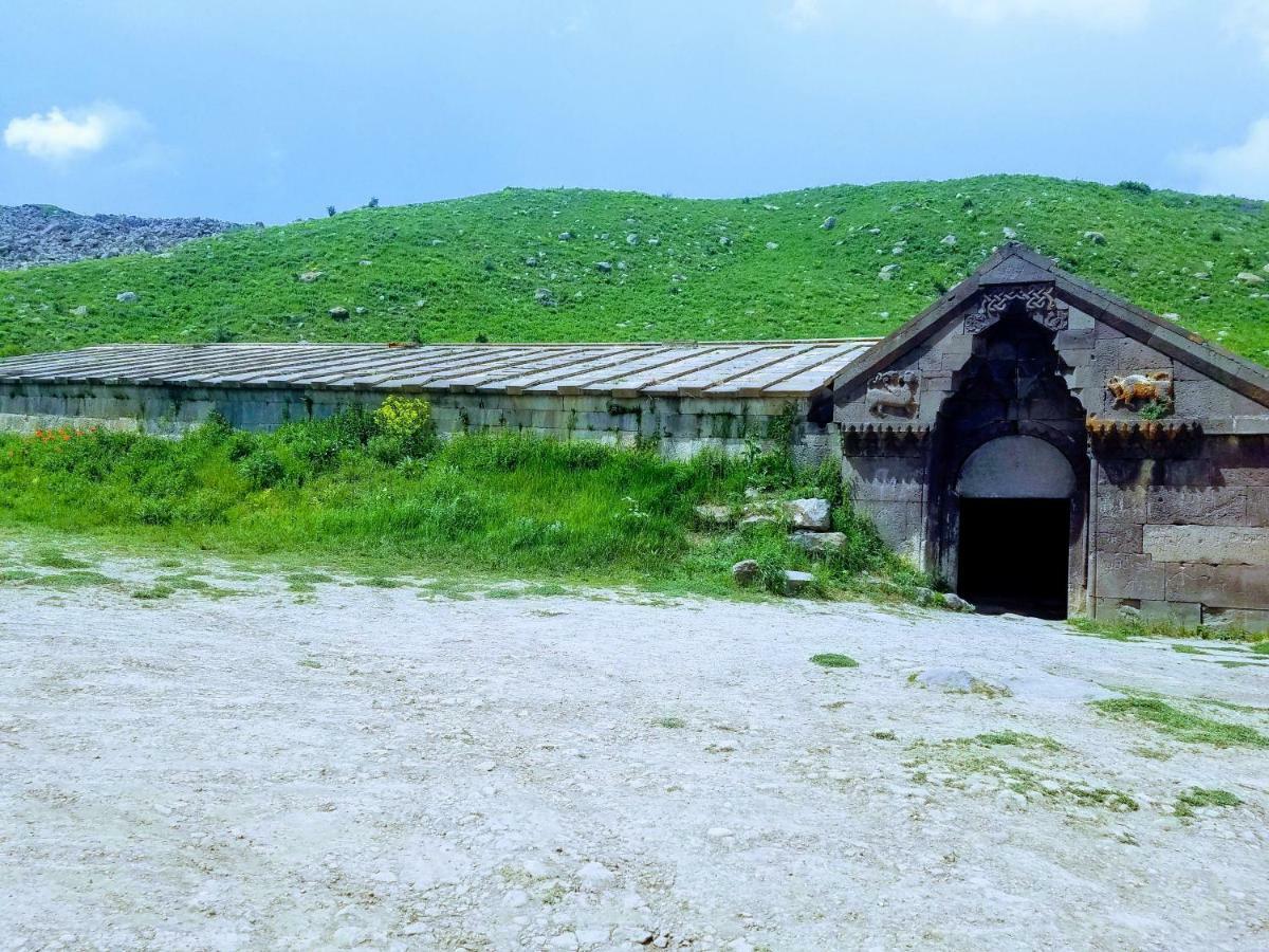 Karine B&B Yeghegnadzor Bagian luar foto