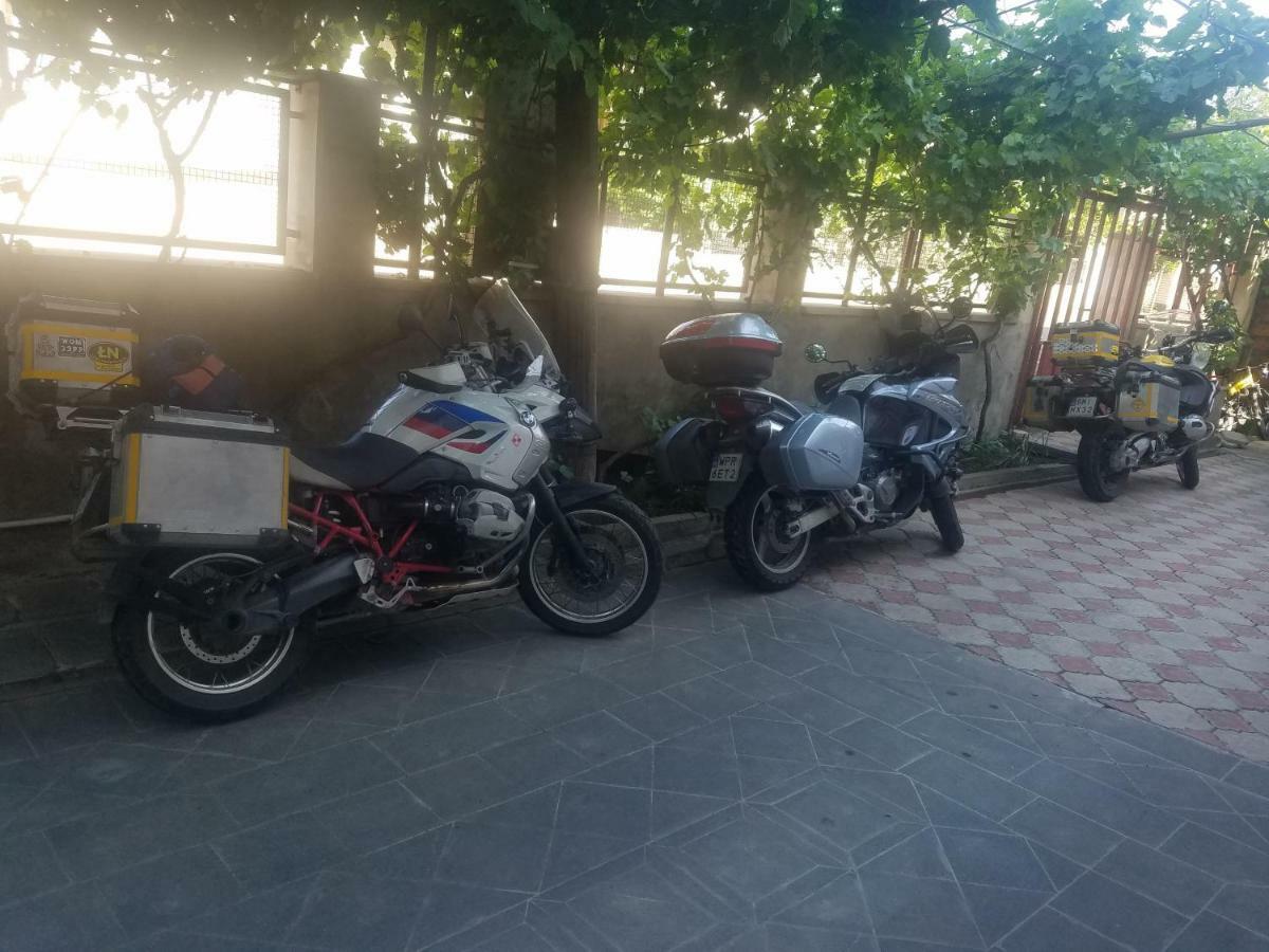 Karine B&B Yeghegnadzor Bagian luar foto