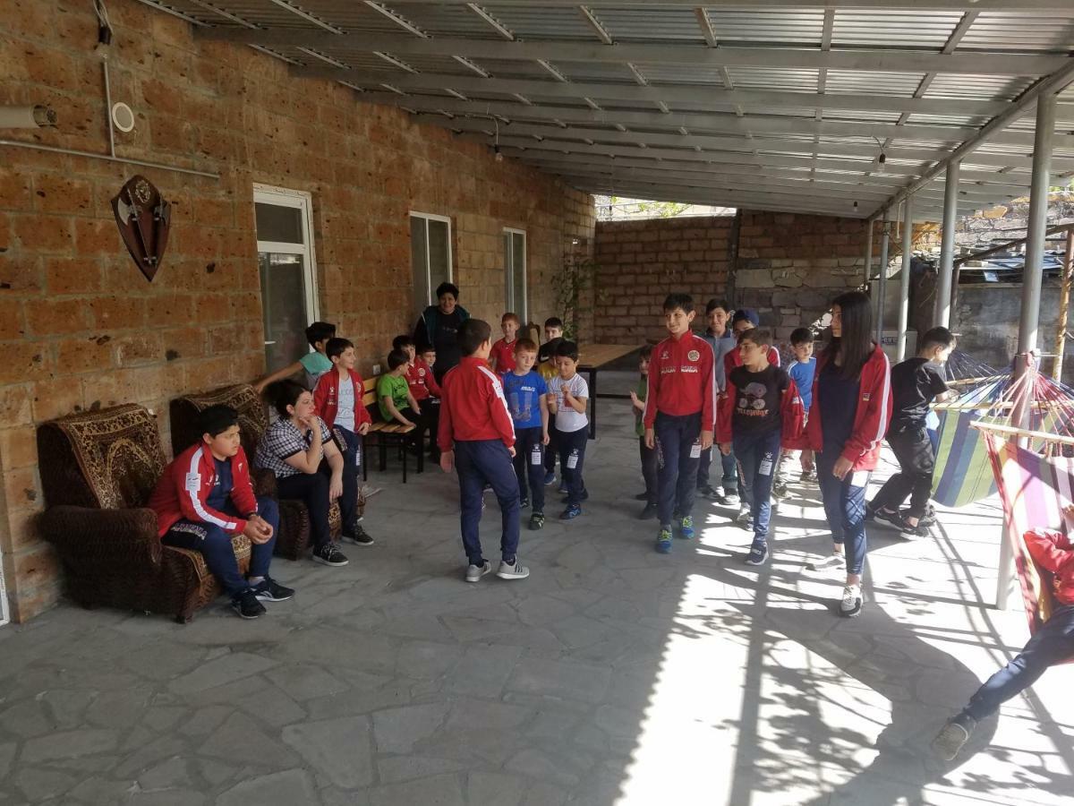 Karine B&B Yeghegnadzor Bagian luar foto