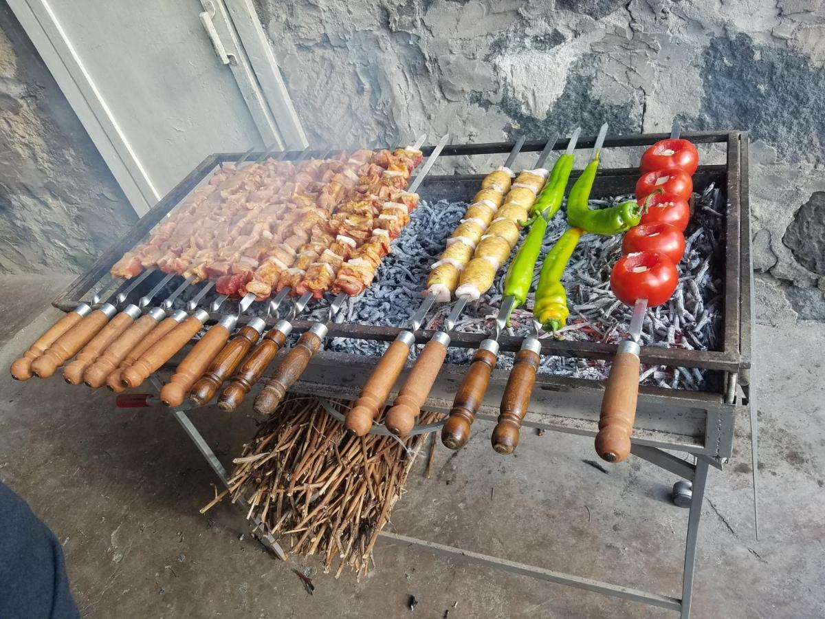Karine B&B Yeghegnadzor Bagian luar foto